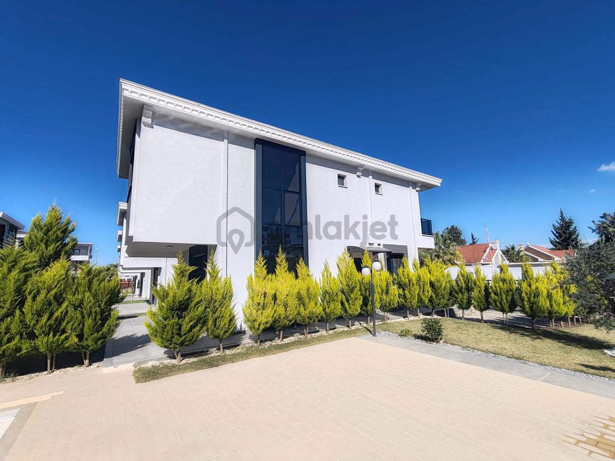 Didim'de Muhteşem 3+1 Satılık Villa Denize Yakın - 11