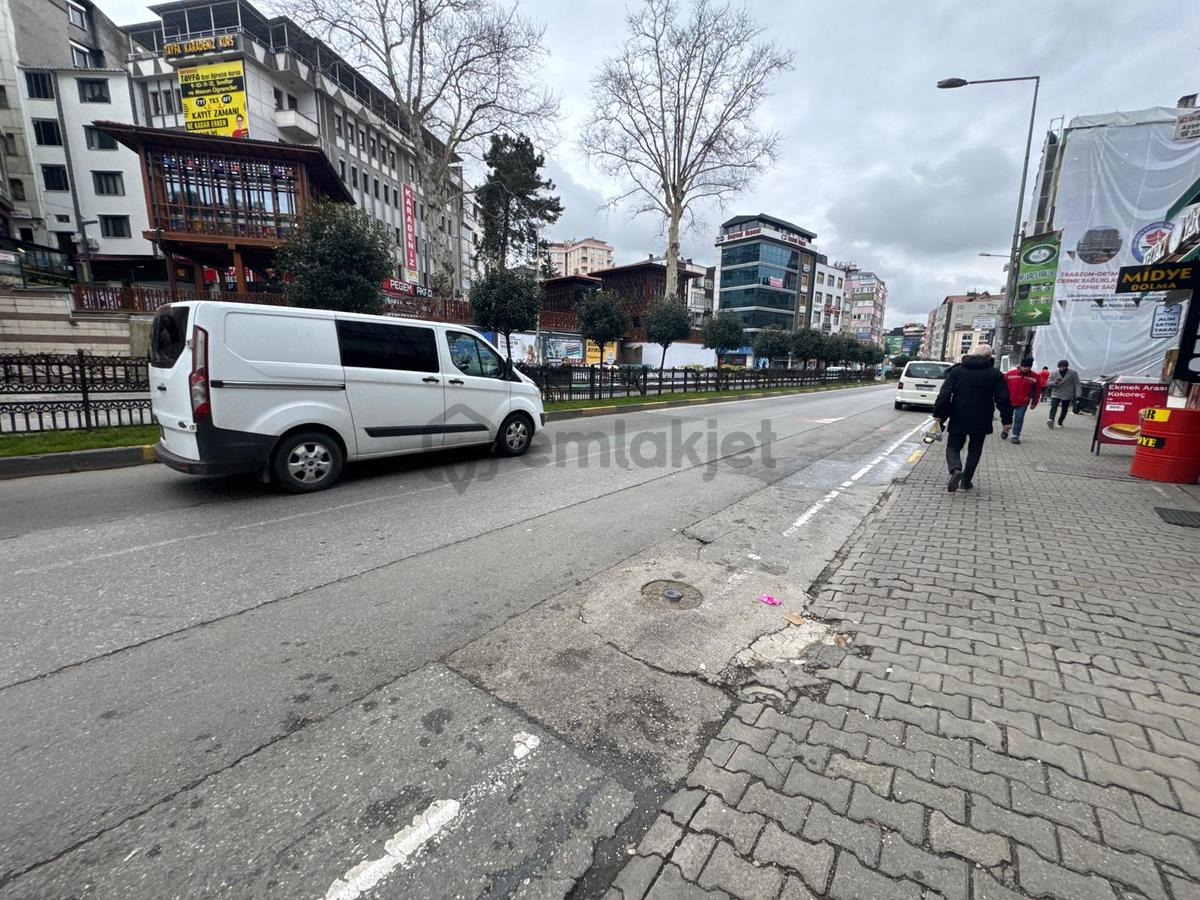 Trabzon Meydan'da Satılık Dükkan - 27