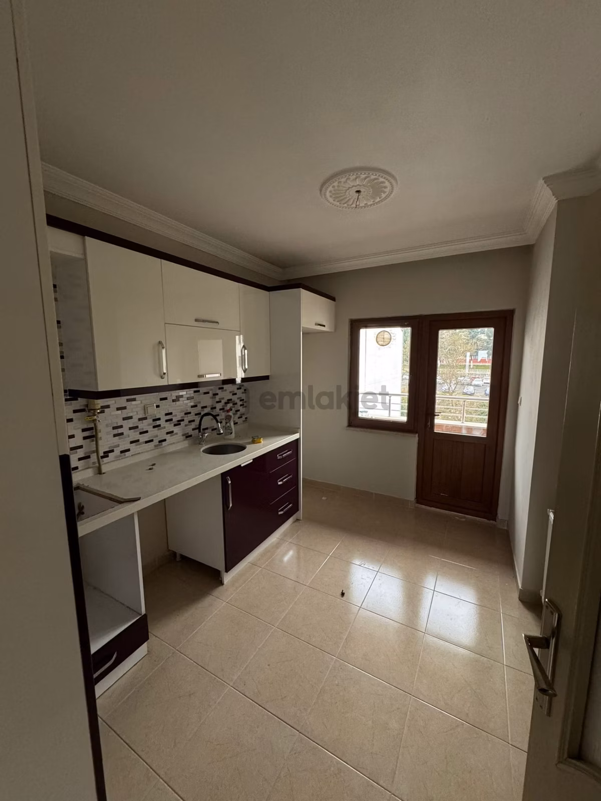 Deha Emlaktan Yaylacıkta 3+1 Kiralık Daire - 9