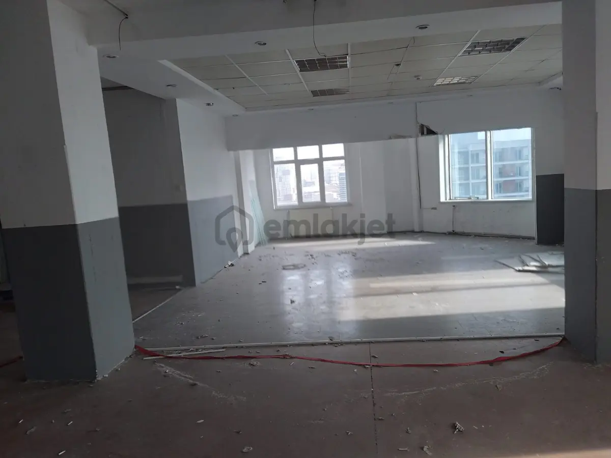 E5'e 500 Metre Mesafede 400 M2 İmalathaneye Uygun Atölye !! - 4