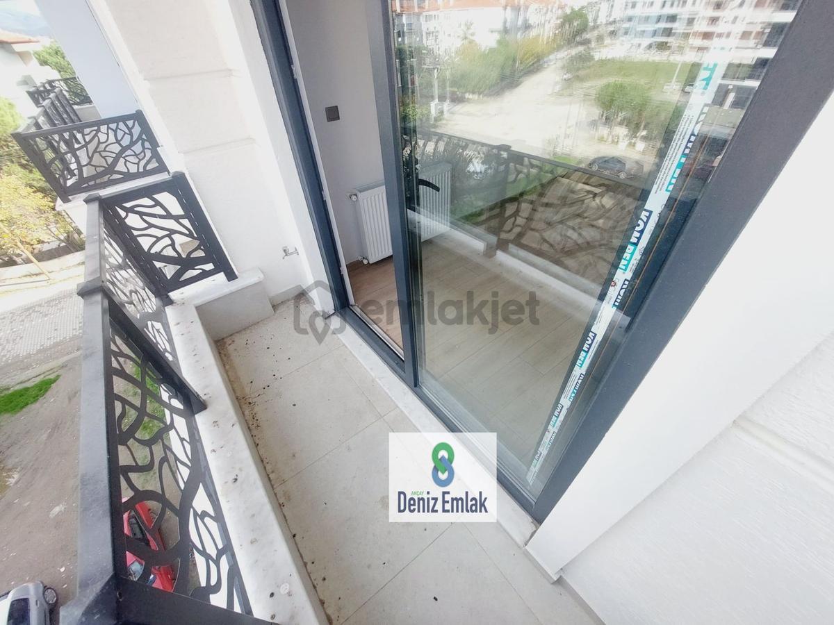 Denizden Akçayda Denize 100 M Öncephe Geniş Satılık 4+1 Dubleks Daire . - 34
