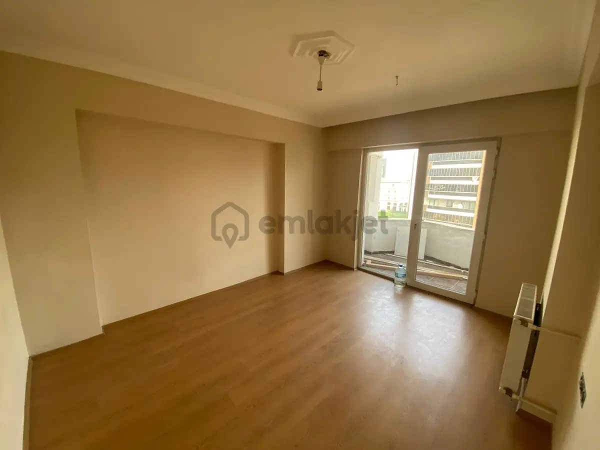 Nilüfer 23 Nisan'da Arakat 3+1 Kiralık Daire - 23