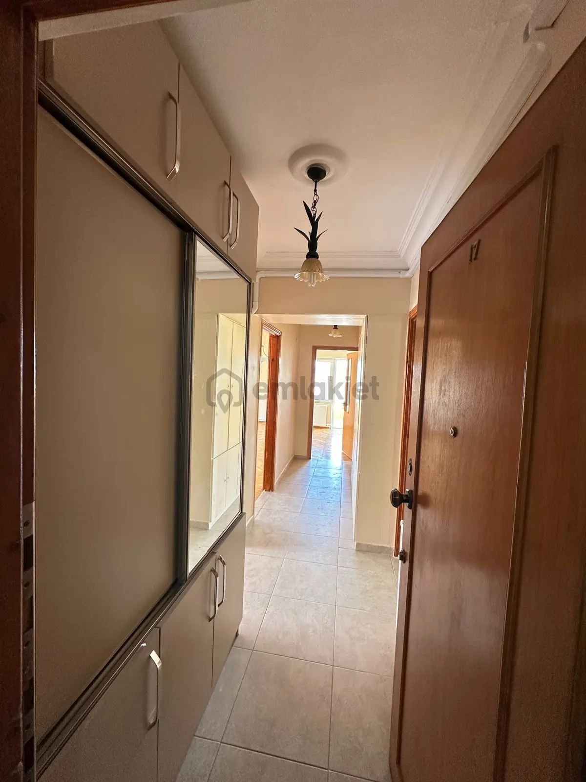 Ege Emlak'tan Kurtuluş Caddesi Üzeri Geniş 2+1 Daire - 15