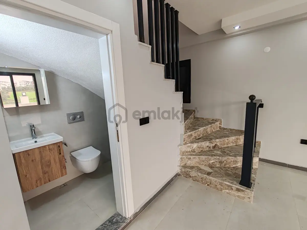 Didim Hisar'da Havuzlu 3+1 Villa Pazarlıklı - 8
