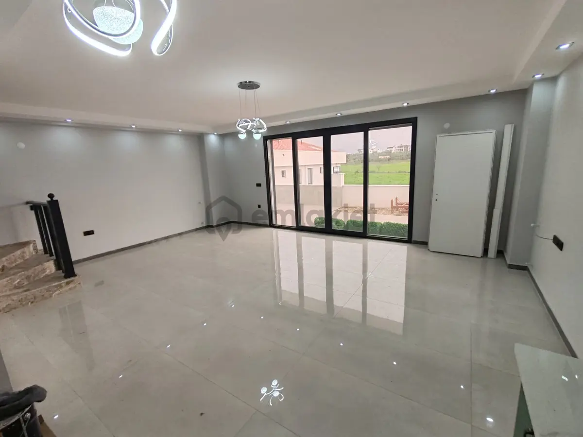 Didim Hisar'da Havuzlu 3+1 Villa Pazarlıklı - 7