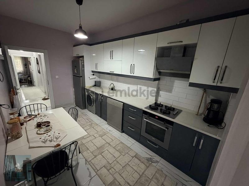 Ovaakça Merkezde 3+1 Ara Kat Daire Şuan Daire Boş - 12
