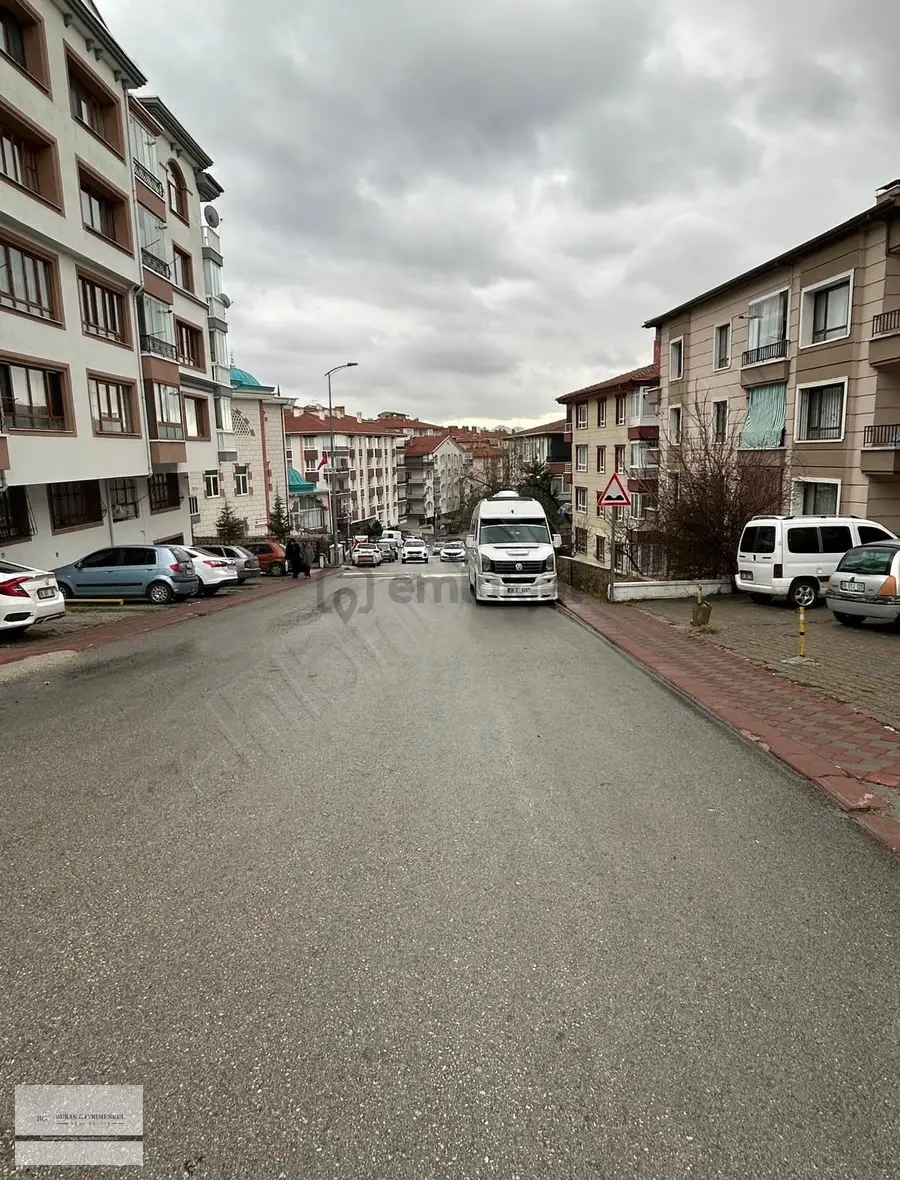 Bademlik Mahallesinde 3+1 Ara Kat Fırsat - 12
