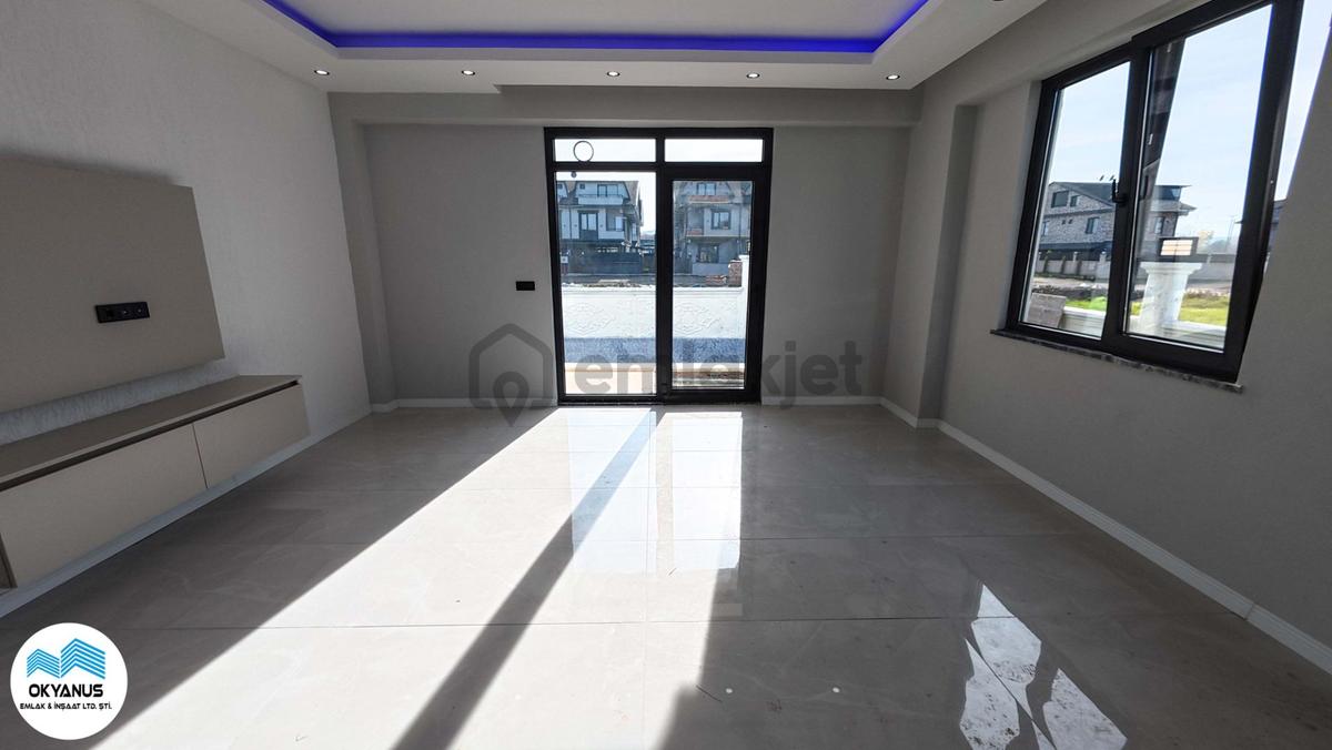 Sakarya Kocaali De Havuzlu 4+1 Şık Villa - 16