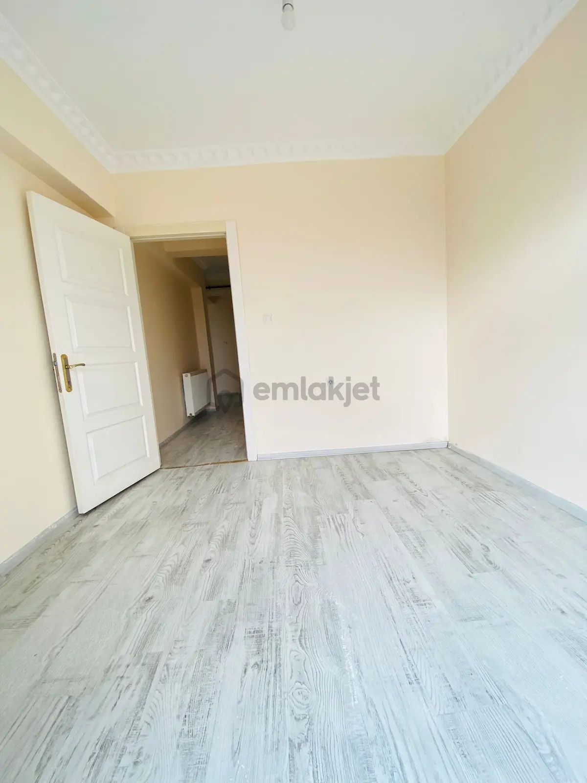 Mutlu'da Vadi Manzaralı 3+1 Asansörlü Ara Kat Satılık Daire !!! - 15