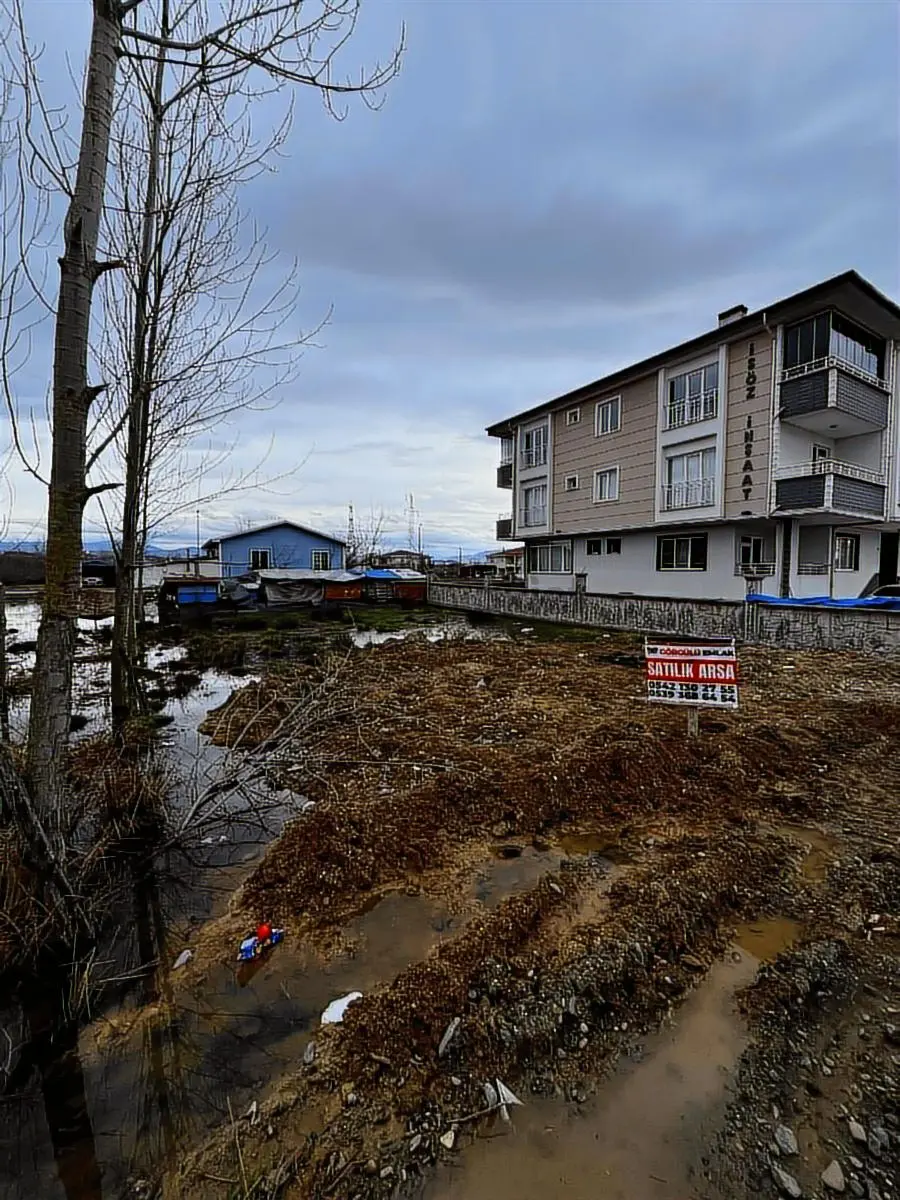 Görgülü Emlaktan Acil Satılık Arsa 323 M² - 4