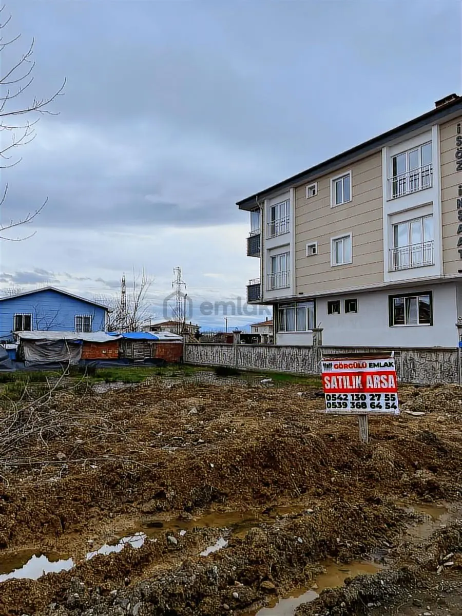 Görgülü Emlaktan Acil Satılık Arsa 323 M² - 10