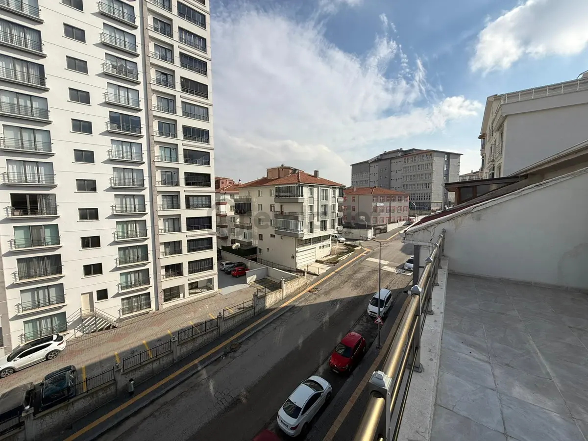 Pasinler Cadde Yakını - 15