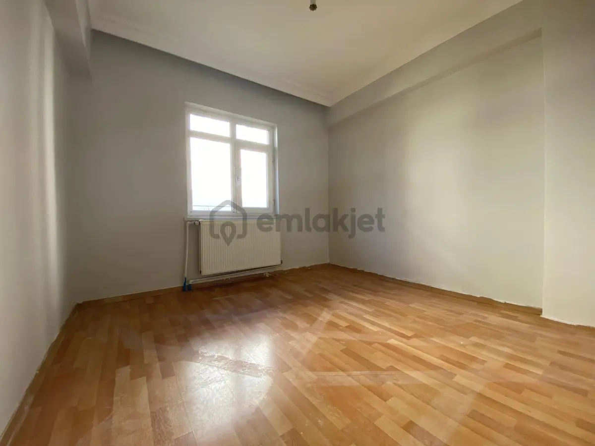 Kanuni Mahallesi'nde Yapılı 3+1 Daire! - 12