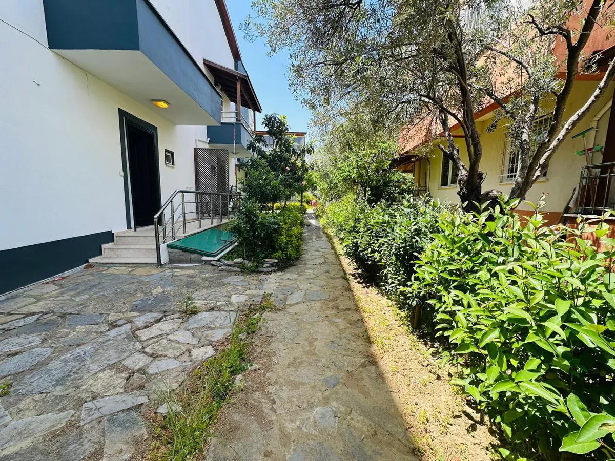 Tek Yetkili Kostak Gayrimenkulden Akçayda Şahane4+2bahçeli Villa - 3