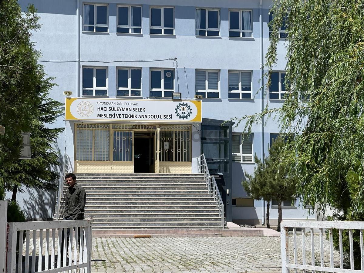 4 Kat İmarlı 12 Dairelik 890 M2 Satılık Arsa - 15