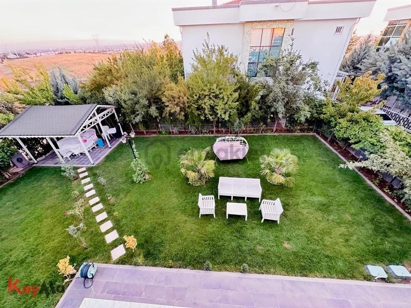 Dicle Üniversitesi Yakınnda Satılık Dubleks Villa