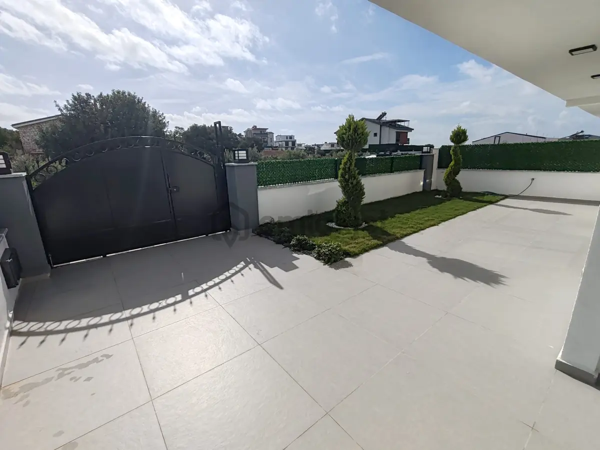 Didim'de Önü Zeytinlik 3+1 Villa - 3