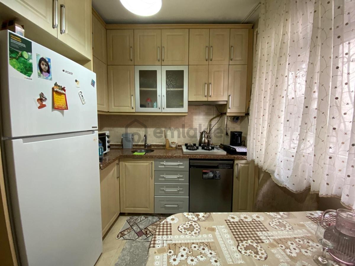 Bağcılar'da Satılık 2+1 Yüksek Giriş Daire - 9