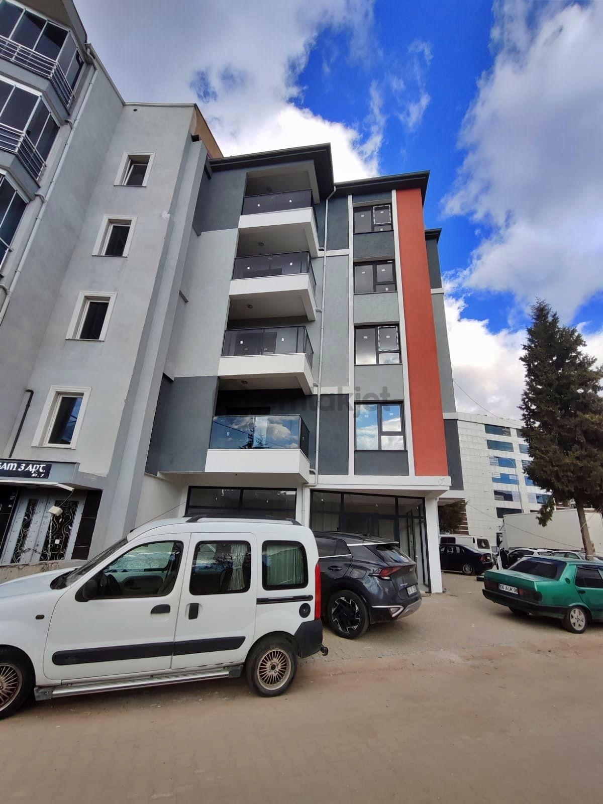 Mega Müjdenin Yanıda Satılık Dükkan - 4