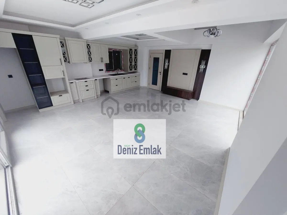 Denizden Akçayda Tam Müstakil Havuzlu Satılık 3+1 Villa. - 26