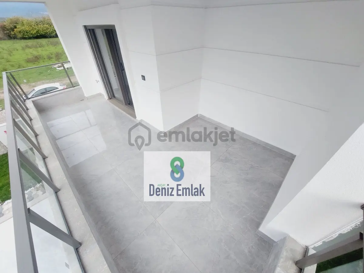 Denizden Akçayda Tam Müstakil Havuzlu Satılık 3+1 Villa. - 5