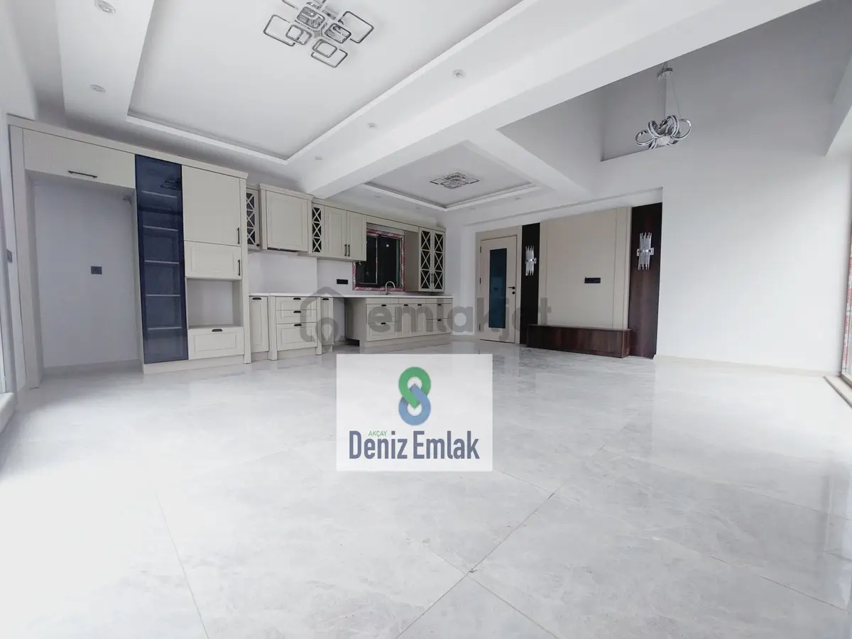 Denizden Akçayda Tam Müstakil Havuzlu Satılık 3+1 Villa. - 7