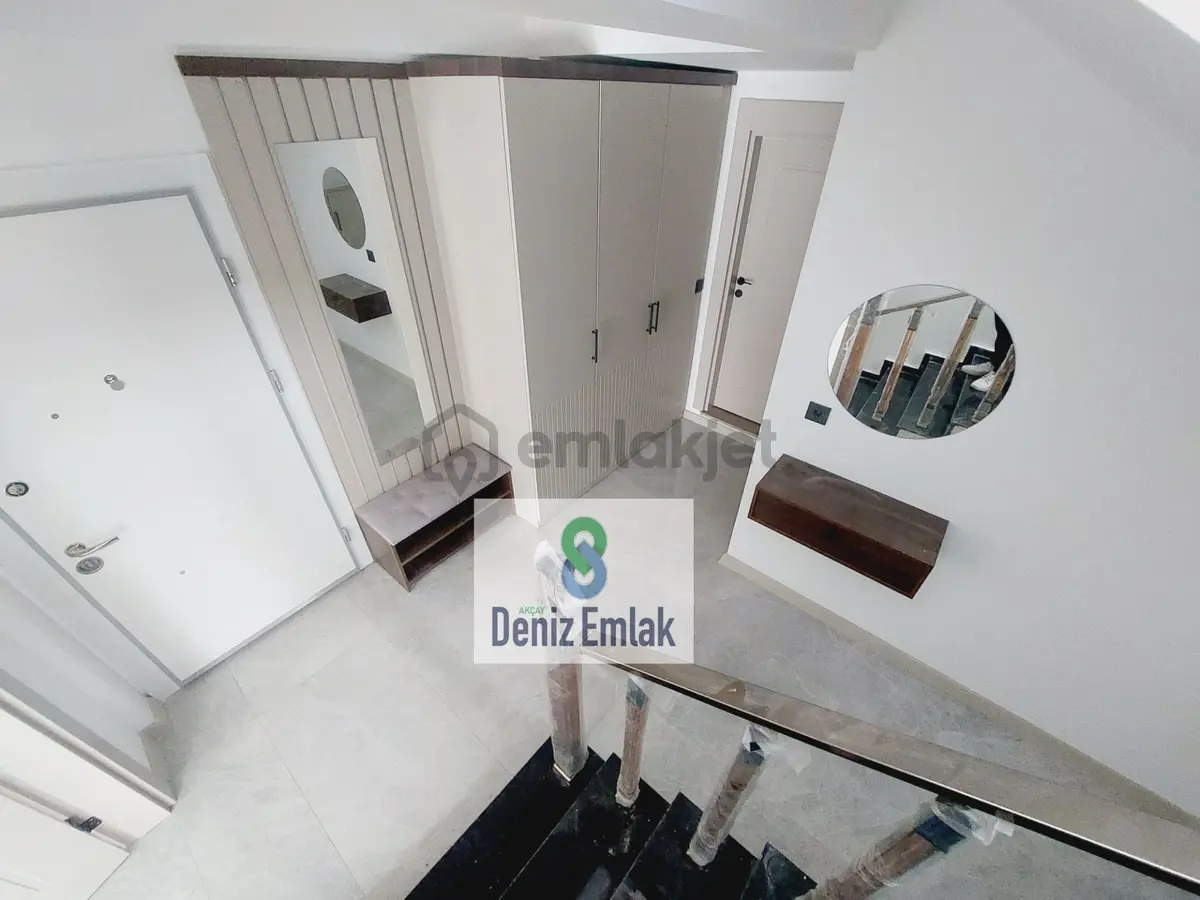 Denizden Akçayda Tam Müstakil Havuzlu Satılık 3+1 Villa. - 15