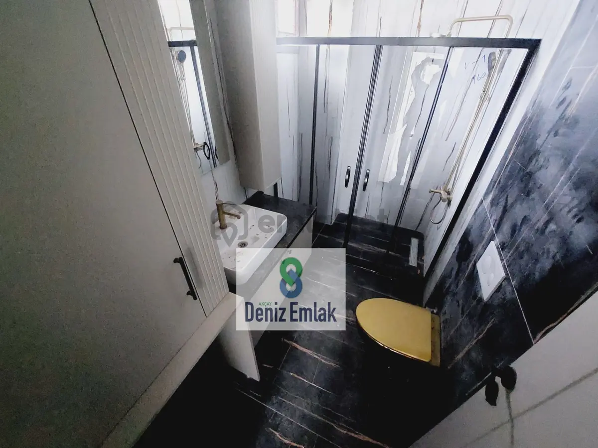 Denizden Akçayda Tam Müstakil Havuzlu Satılık 3+1 Villa. - 35