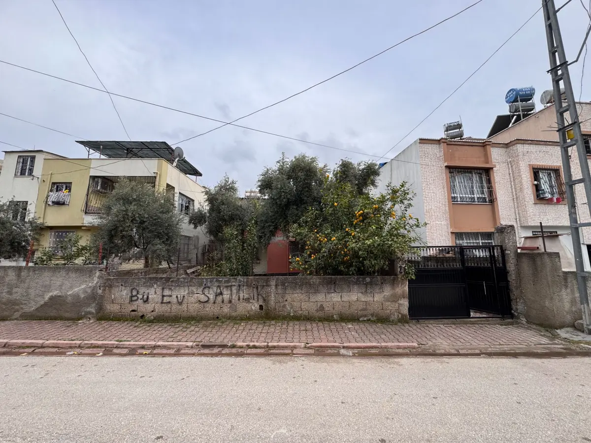 Ulubatlı Hasan Mah-2 Katlı-bahçeli-teraslı-280m2 Arsalı-müstakil Ev - 35