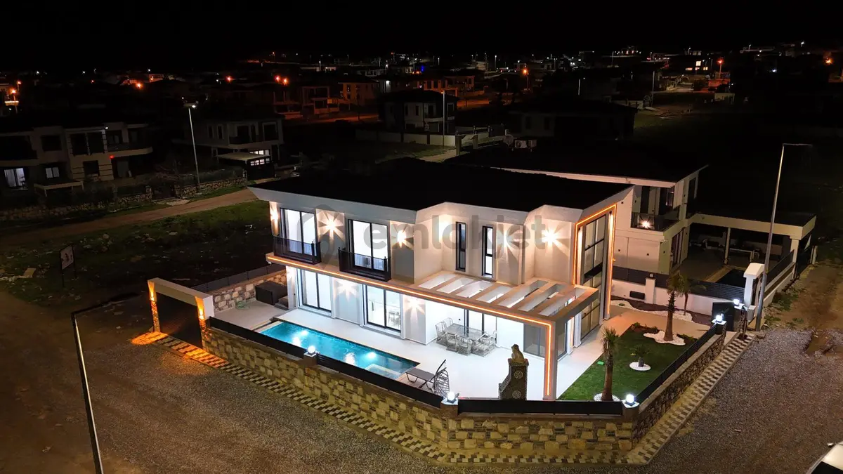 Ultra Lüks Villa Tek Eksik Valizin - 5