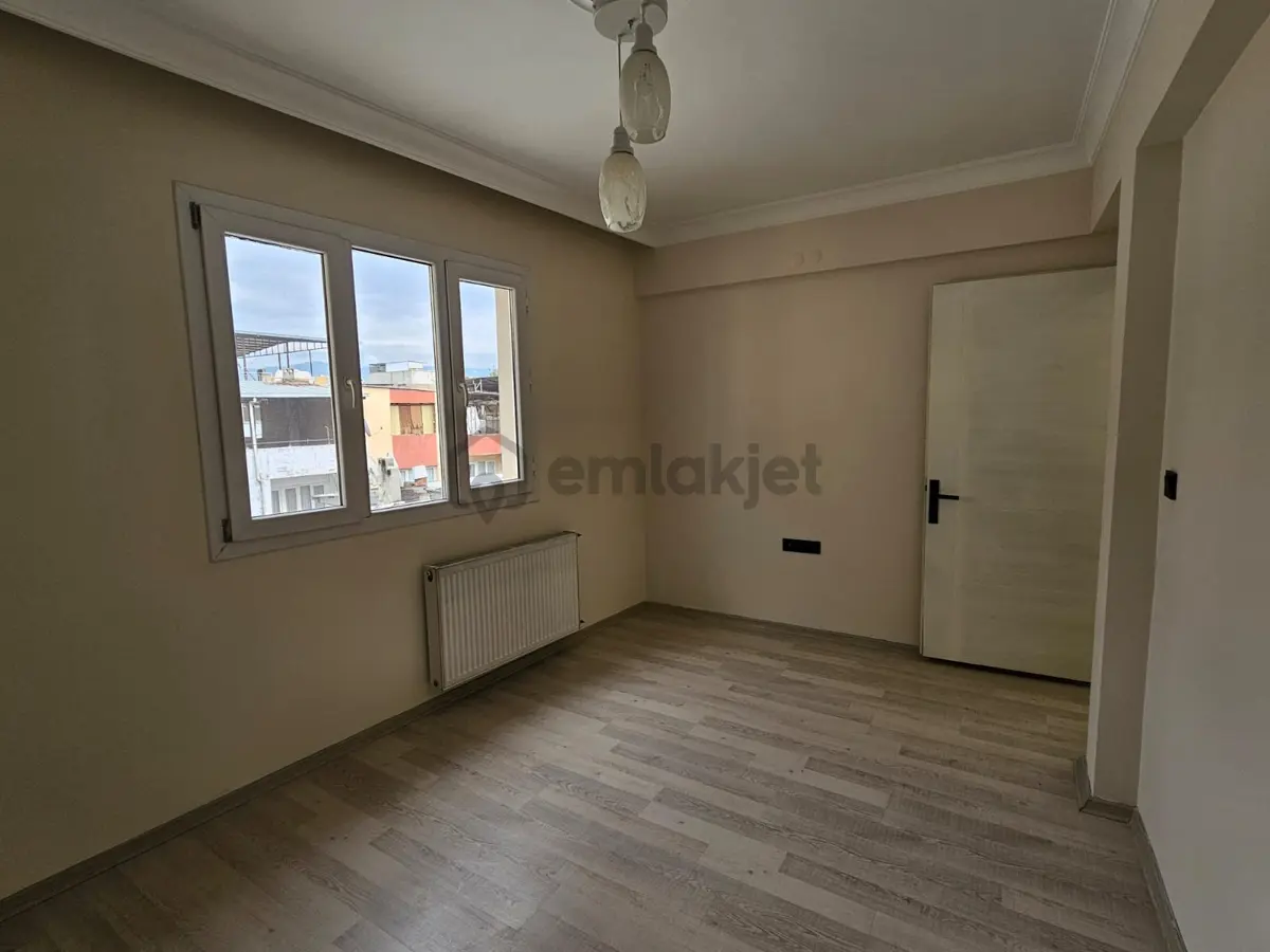 Buca Yeşilbağlar Mah Satılık 95m2 2+1 Daire - 34