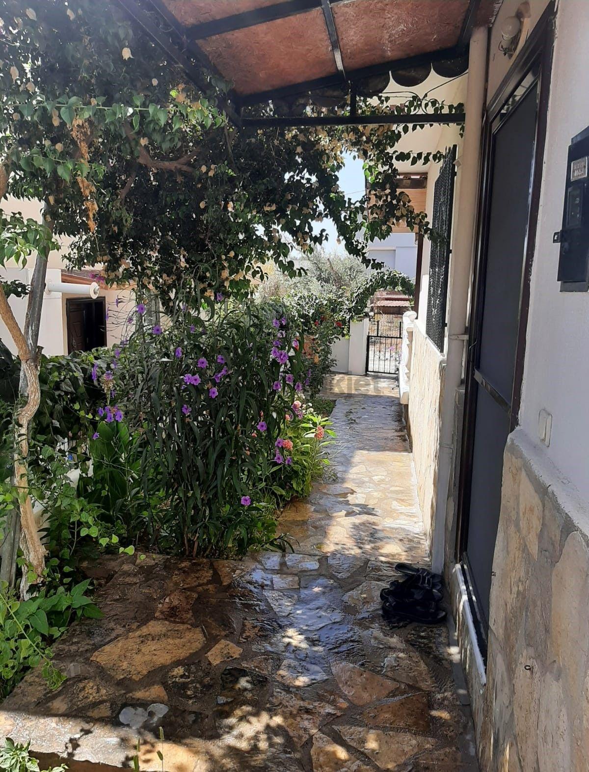 Kadınlar Denizi Mh. Denize Yakın 4+ 1 - 12