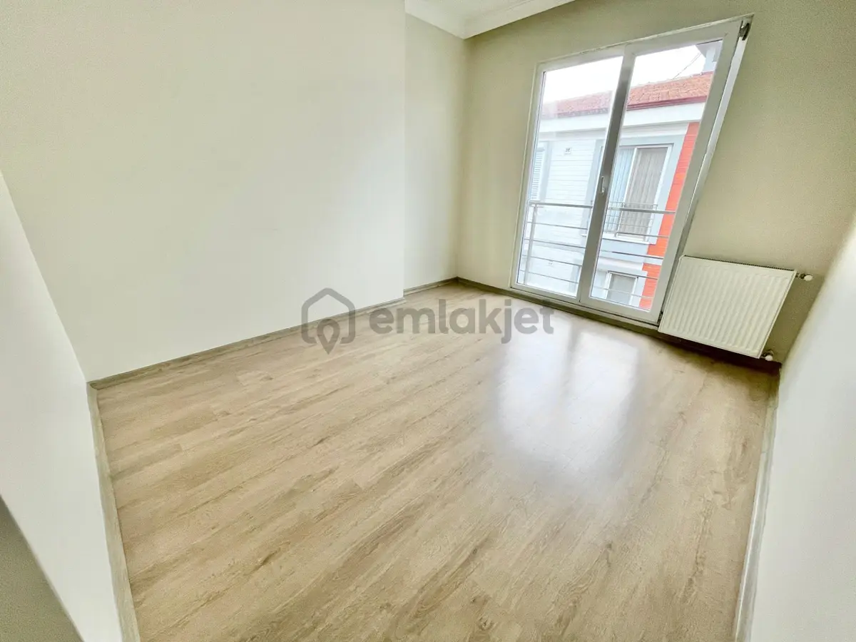 Berkay Demirel'den Altınkumda Ebeveyn Banyolu Ön Cephe 2+1 Daire - 26