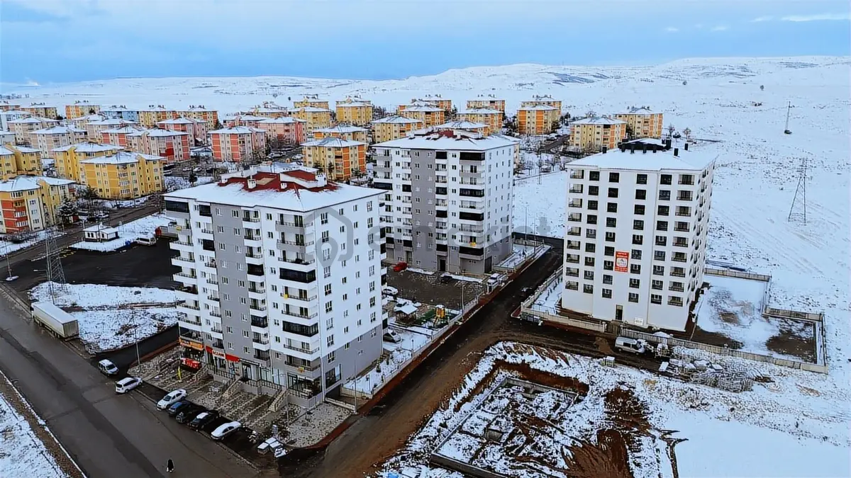 Net Yatırımdan Taşınmaya Hazır Site İçerisinde 3+1 Lüx Daire - 24