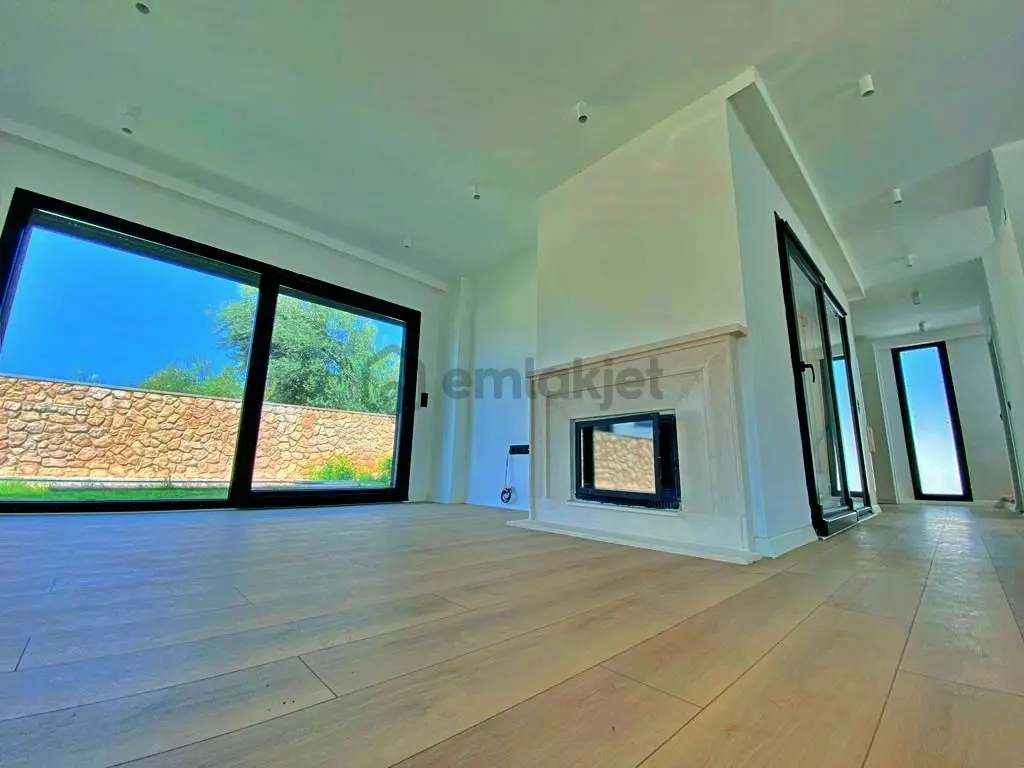 Uytun'dan Güre'de Sauna Yüzme Havuzlu Ultralüx 5+1 Satılık Villa - 26