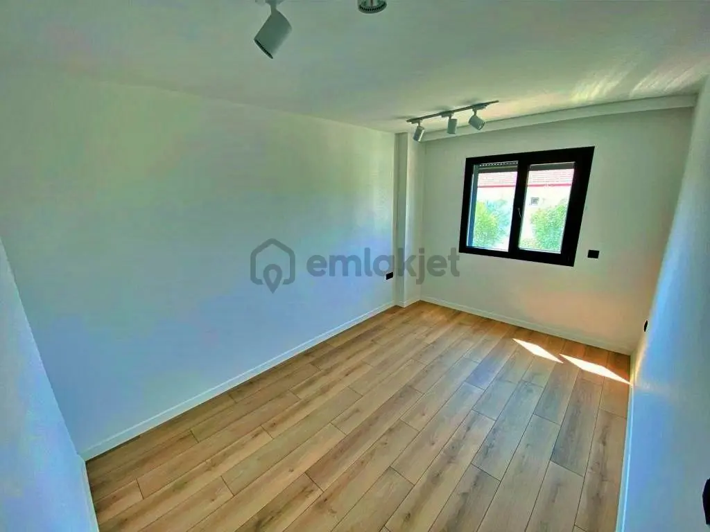 Uytun'dan Güre'de Sauna Yüzme Havuzlu Ultralüx 5+1 Satılık Villa - 24