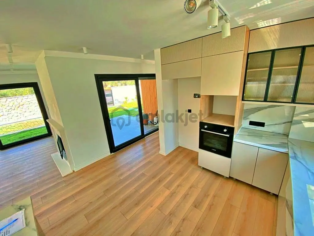 Uytun'dan Güre'de Sauna Yüzme Havuzlu Ultralüx 5+1 Satılık Villa - 27