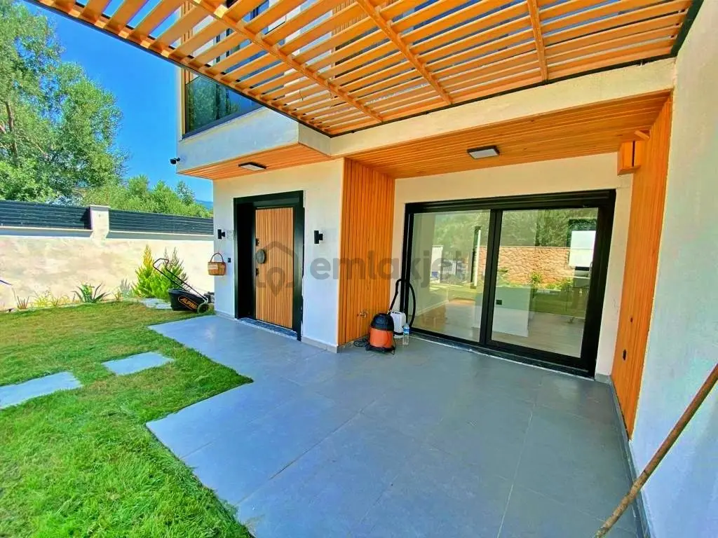 Uytun'dan Güre'de Sauna Yüzme Havuzlu Ultralüx 5+1 Satılık Villa - 12