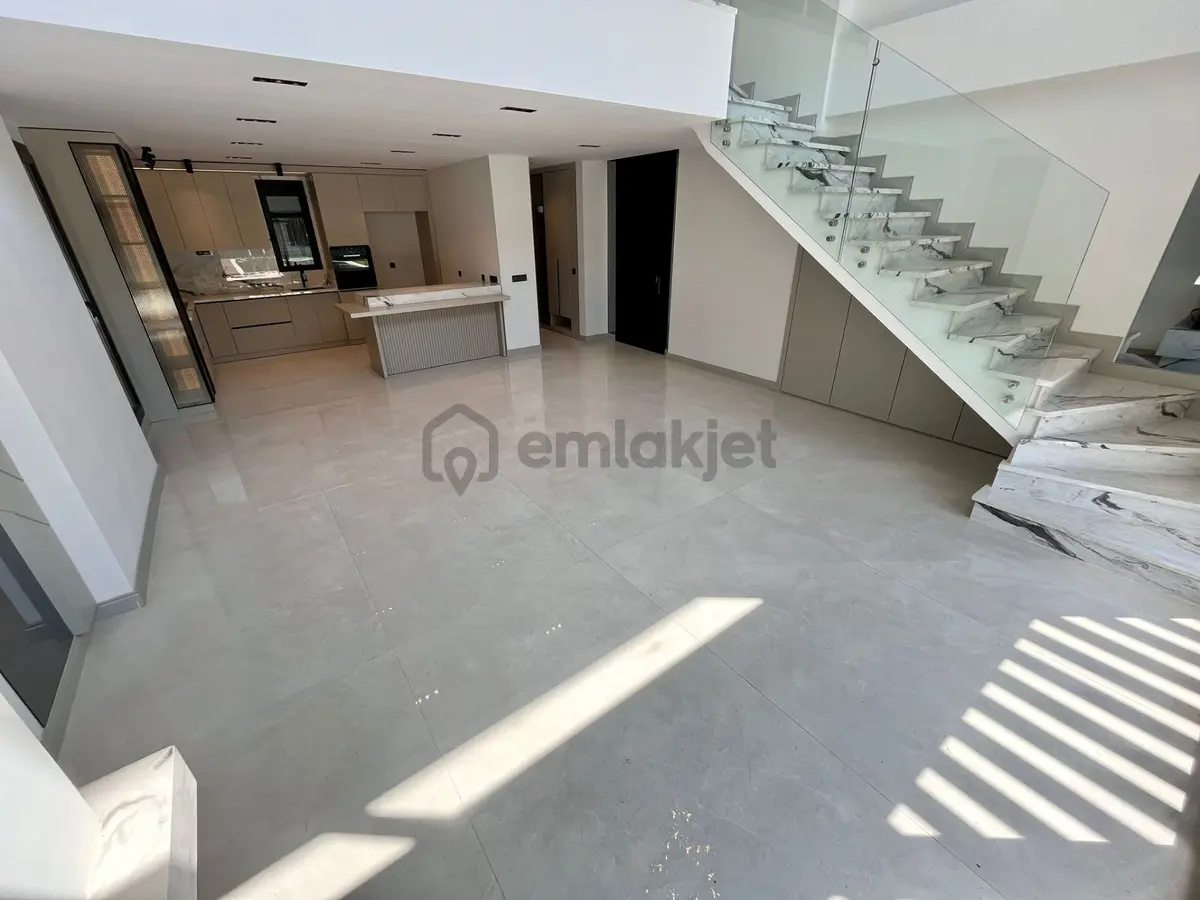 Yükselde Gürede Tam Bağımsız Havuzlu Otoparklı Satılık 3+1 Villa - 26