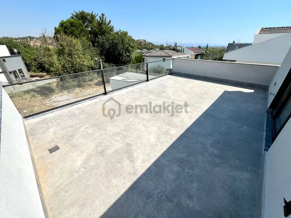 Yükselde Gürede Tam Bağımsız Havuzlu Otoparklı Satılık 3+1 Villa - 7