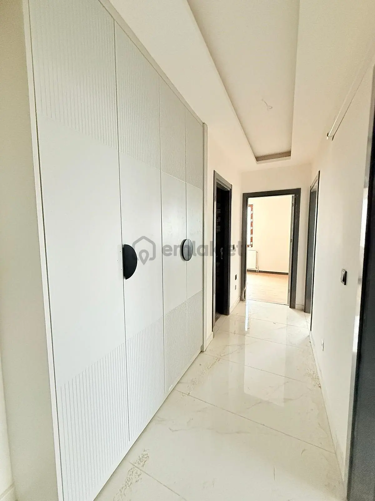 Yıldız'dan Site İçerisinde Ara Kat Şehir Manzaralı 2+1 !! - 34