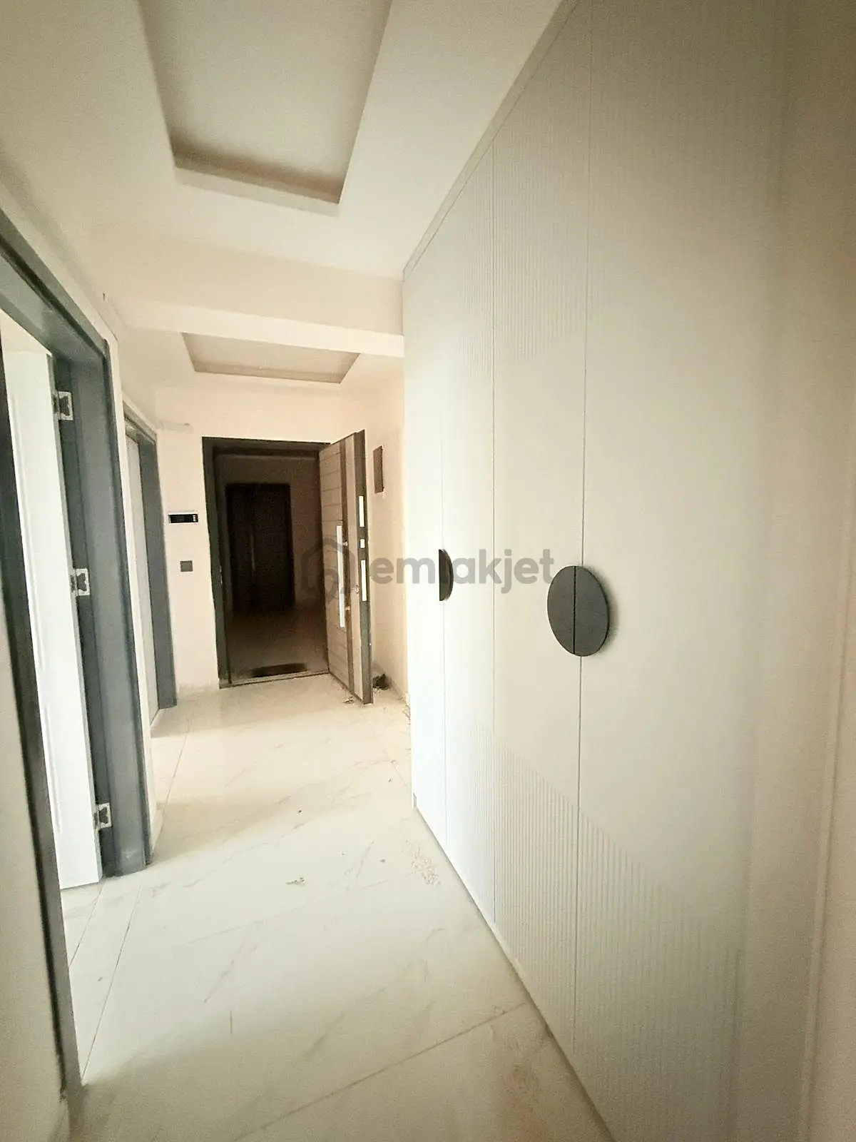 Yıldız'dan Site İçerisinde Ara Kat Şehir Manzaralı 2+1 !! - 33