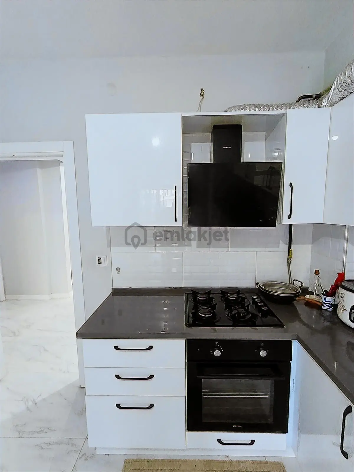 Acil Serdivanda Site İçi Lüks 3+1 Geniş Balkonlu Ebeveyn Banyolu - 4