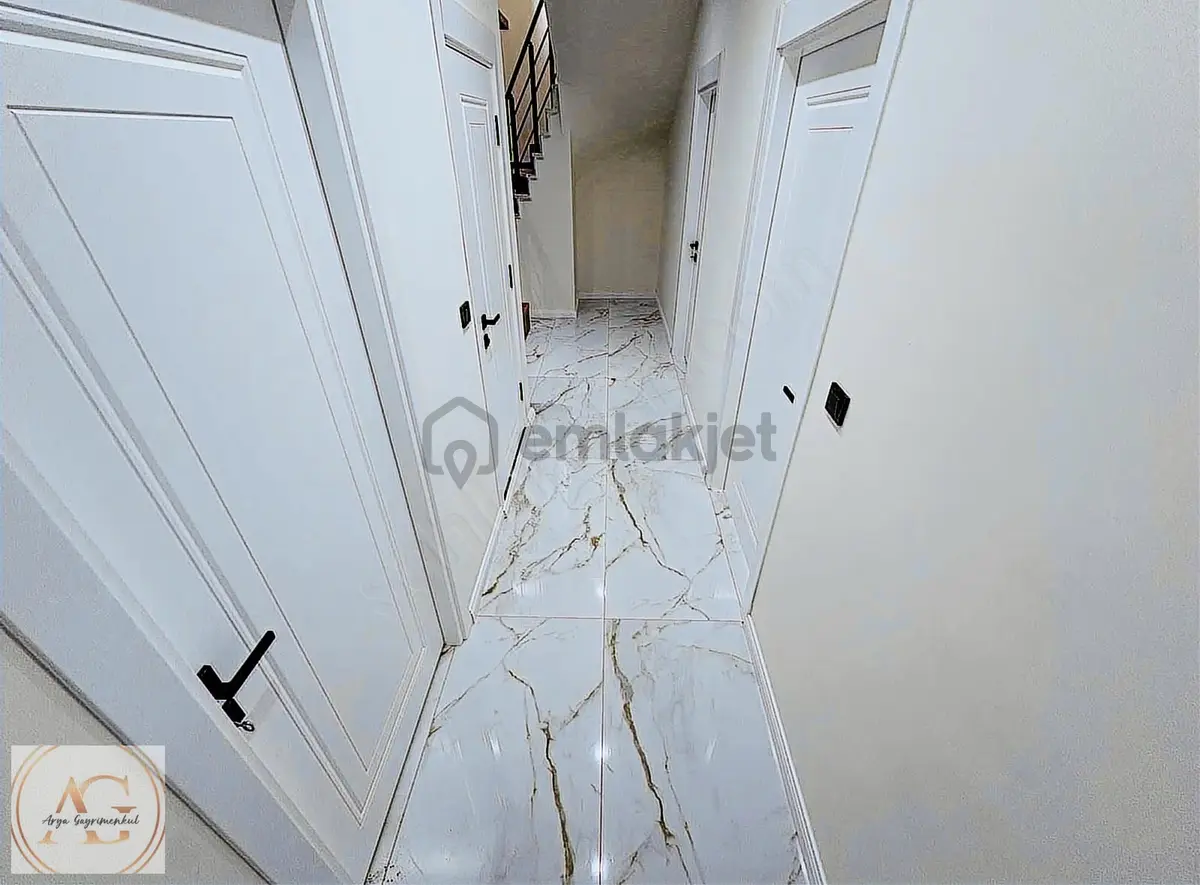 Denize Yakın, Merkezi Konumda Satılık 4+1 Dubleks Daire - 12