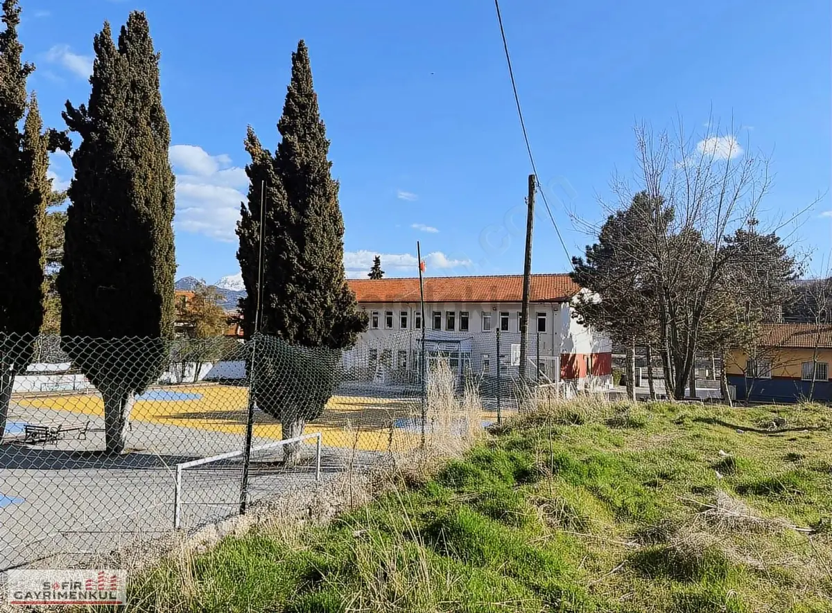 Yakaören'de Doğalgaz Elektırk Su Olan Köy İmarlı Ev Ve Arsa - 4