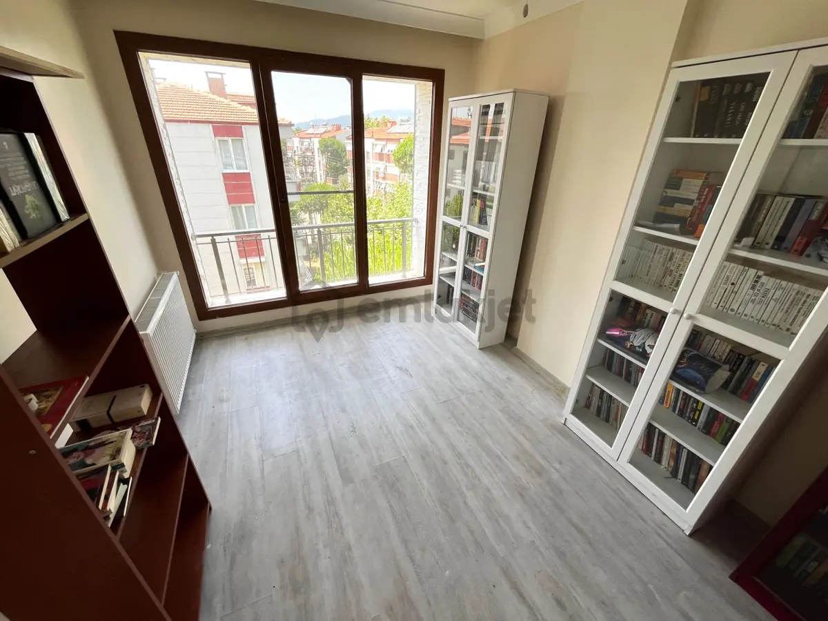 Tek Yetkili Akçay Sezgin Emlaktan Doktorlar Sitesi Mevki Lüx1+1 - 17