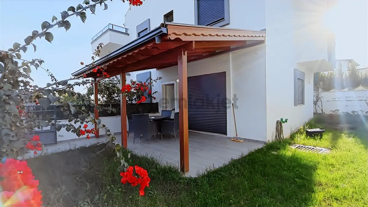 Çukuraltı Merkezinde, Büyük Bahçeli Triplex Villa - 6
