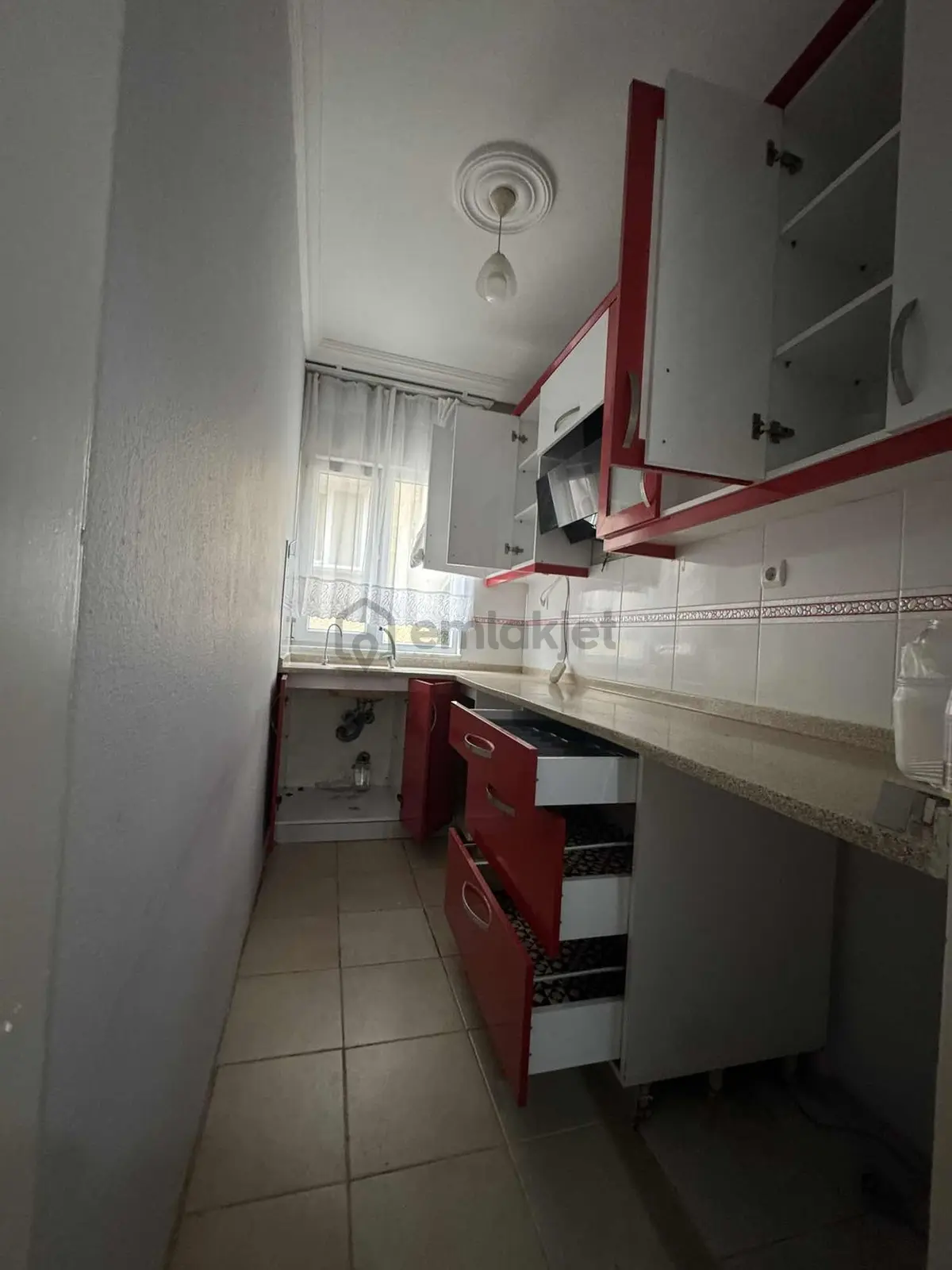 Ayvalık Hayrettinpaşa Mahallesinde Satılık 3 Daire - 10