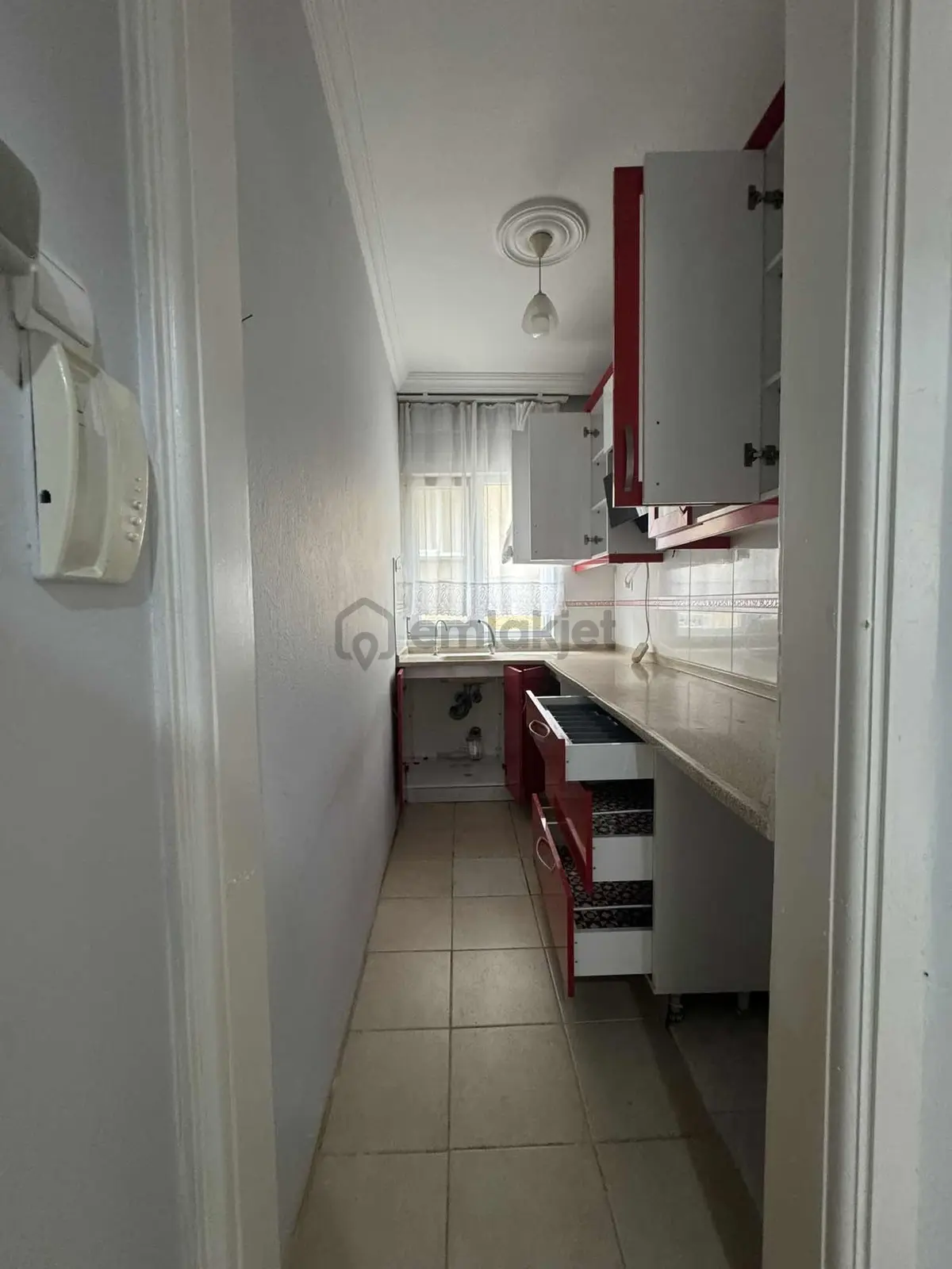 Ayvalık Hayrettinpaşa Mahallesinde Satılık 3 Daire - 31