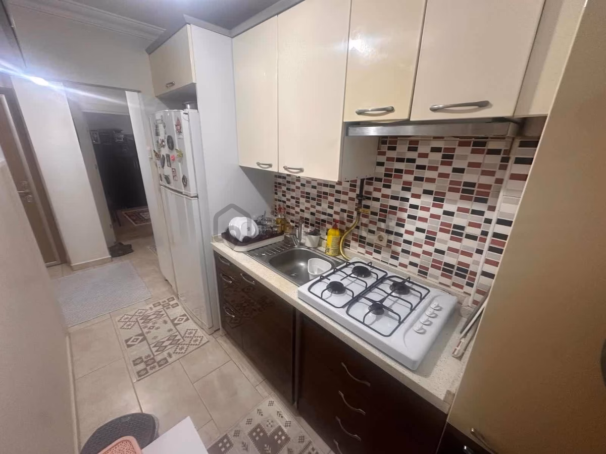Tamiş'den Cevizli'de Minibüse 5.binada 10 Yıllık Ön Cephe 2+1 - 10